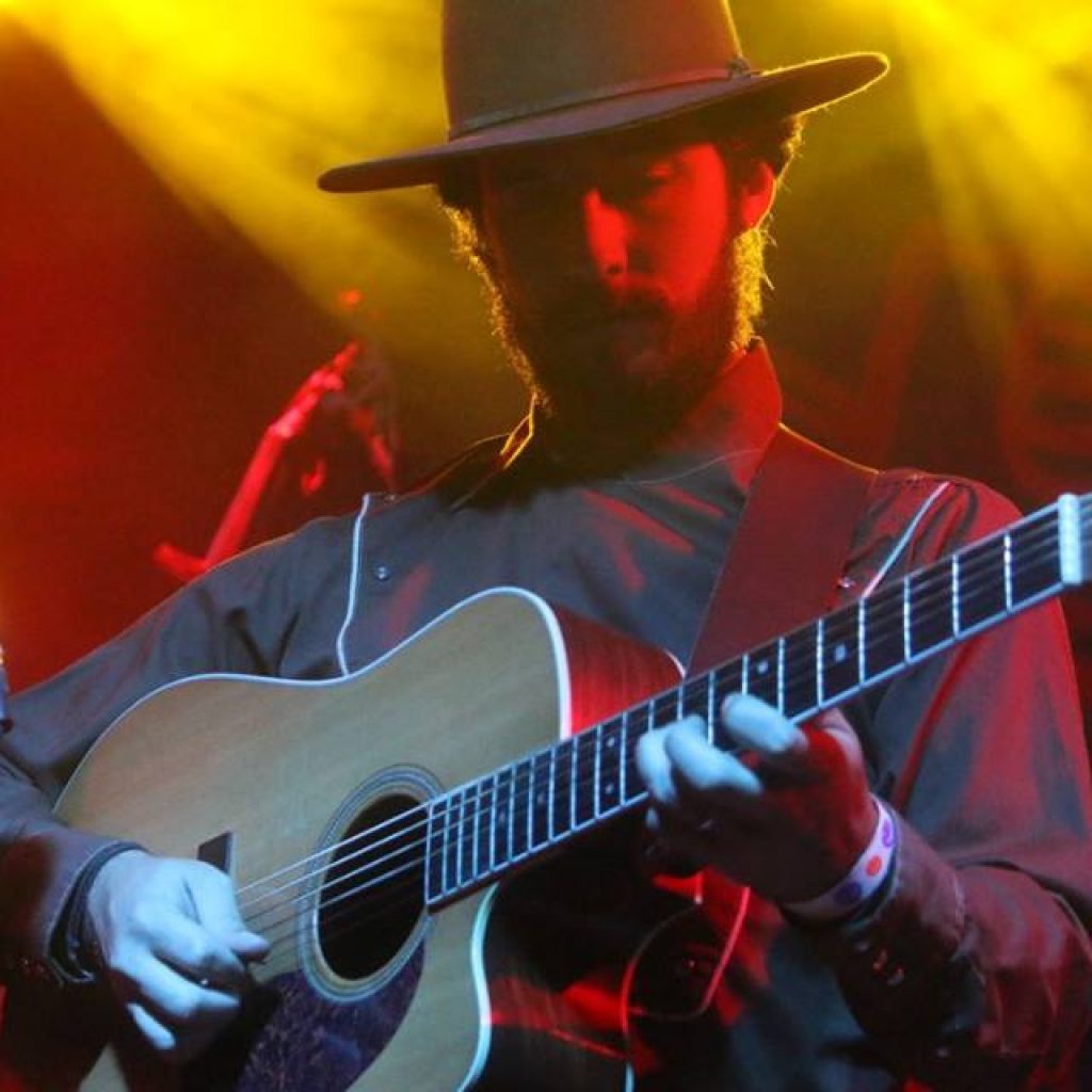 Chris Dollar joined us live in studio to record four amazing songs - two of his originals, and two of his favorite John Hartford songs.